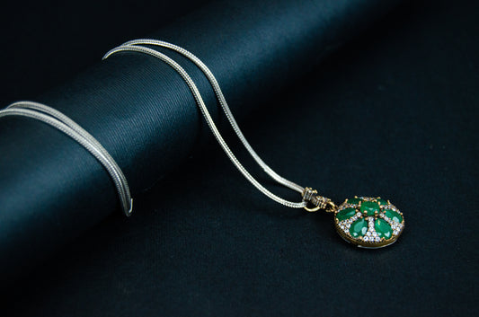 Green Clover Silver Necklace