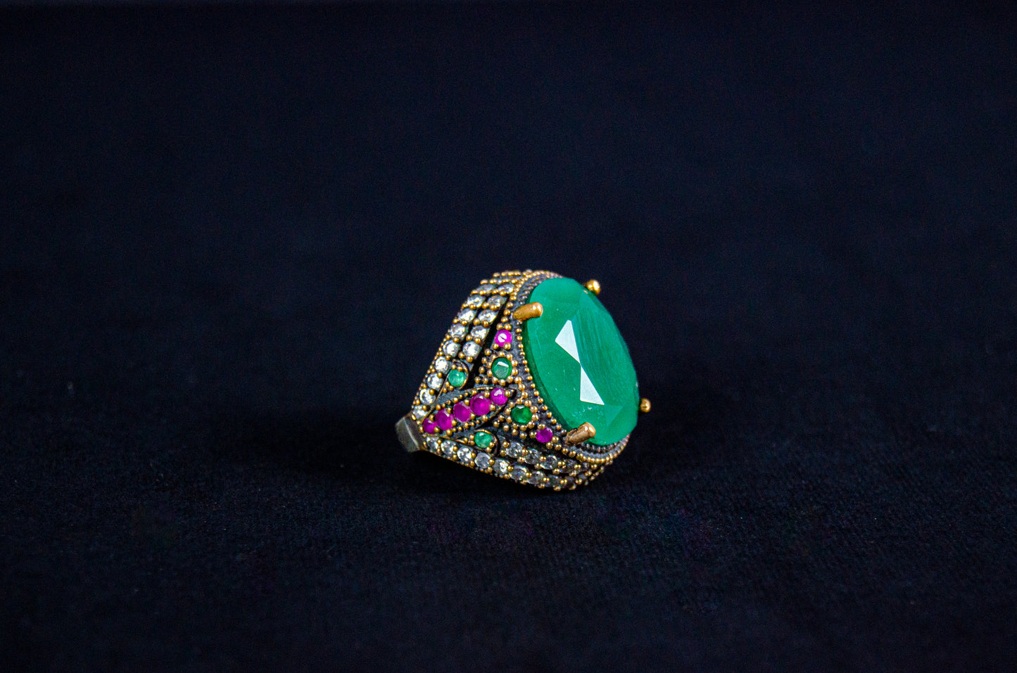 Women's Emerald Green Gem Silver Ring